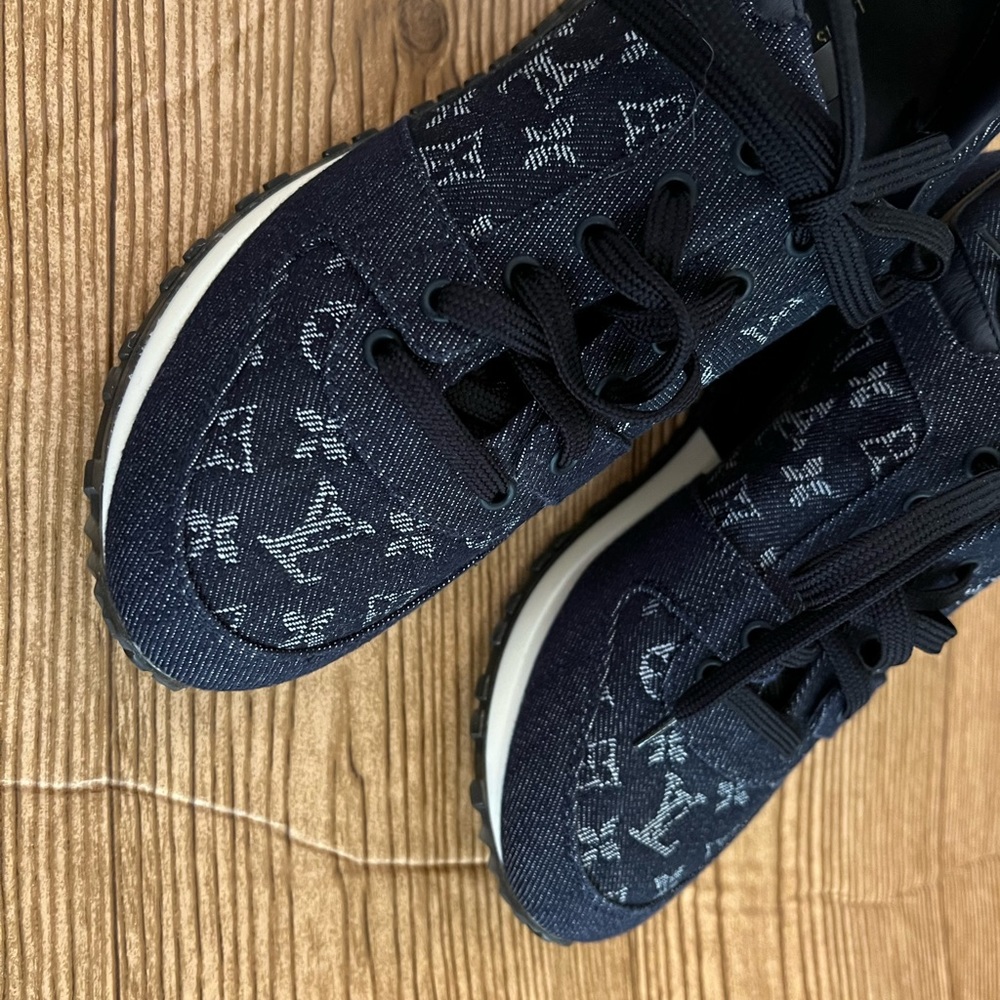 Louis Vuitton denim brand new authentic - Picture 2 of 5